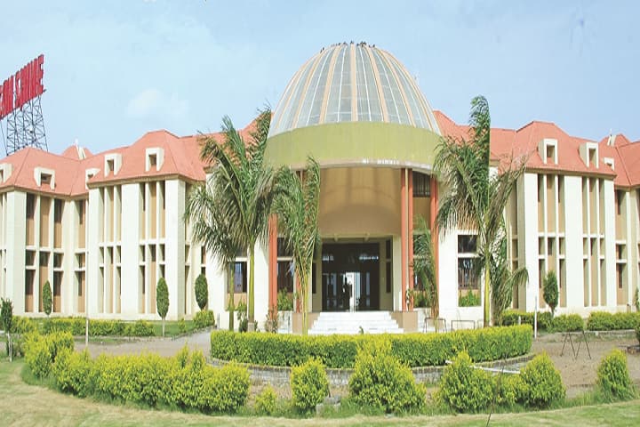 Sunshine Group of Institutions campus in Rajkot, Gujarat, India — photo 1