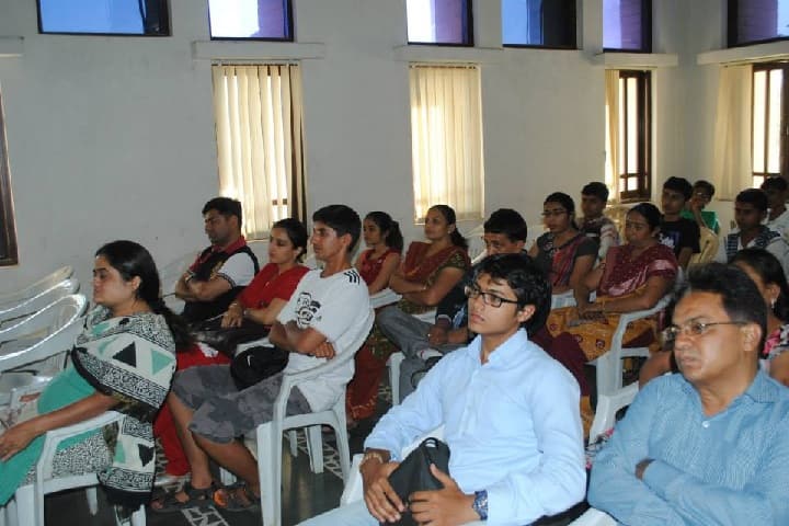 Sunshine Group of Institutions campus in Rajkot, Gujarat, India — photo 2