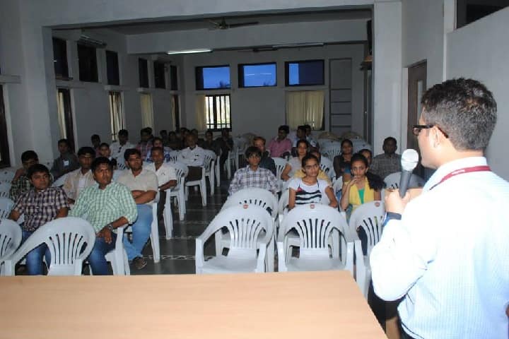 Sunshine Group of Institutions campus in Rajkot, Gujarat, India — photo 6