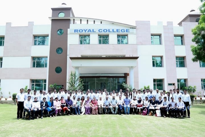 Royal College of Law campus in Ghaziabad, Uttar Pradesh, India — photo 2