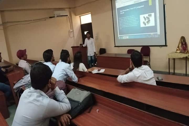 Royal College of Law campus in Ghaziabad, Uttar Pradesh, India — photo 6