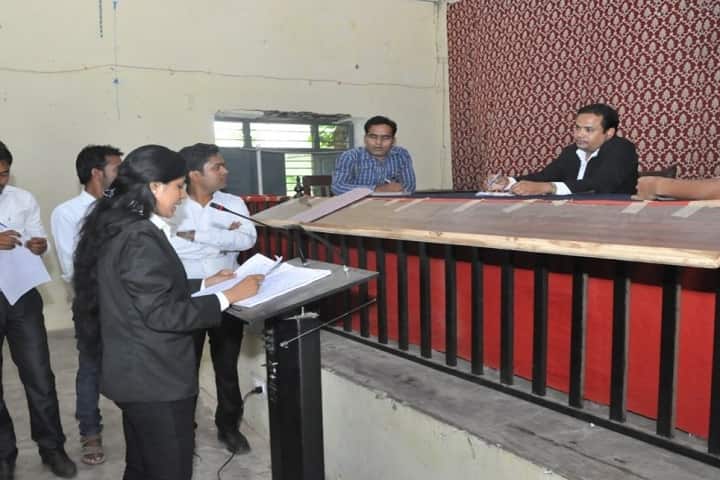 Pt Motilal Nehru Vidhi Mahavidyalaya campus in Chhatarpur, Madhya Pradesh, India — photo 4