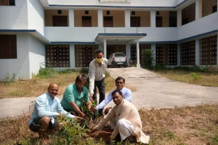 Pt Motilal Nehru Vidhi Mahavidyalaya campus in Chhatarpur, Madhya Pradesh, India — photo 6