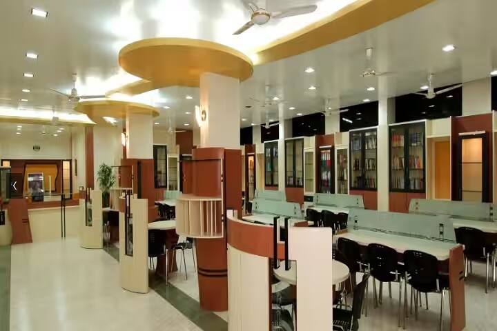 Prin KP Mangalvedhekar Institute of Management Career Development and Research campus in Solapur, Maharashtra, India — photo 6