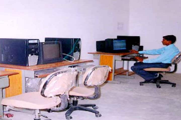 Sai College of Law campus in Mahoba, Uttar Pradesh, India — photo 3