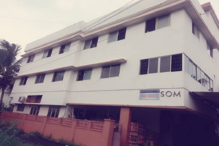 Institute of Management and Commerce campus in Mangalore, Karnataka, India — photo 4