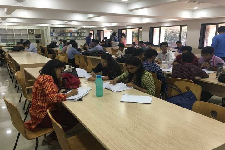 Chetana's Ramprasad Khandelwal Institute of Management and Research campus in Mumbai, Maharashtra, India — photo 4