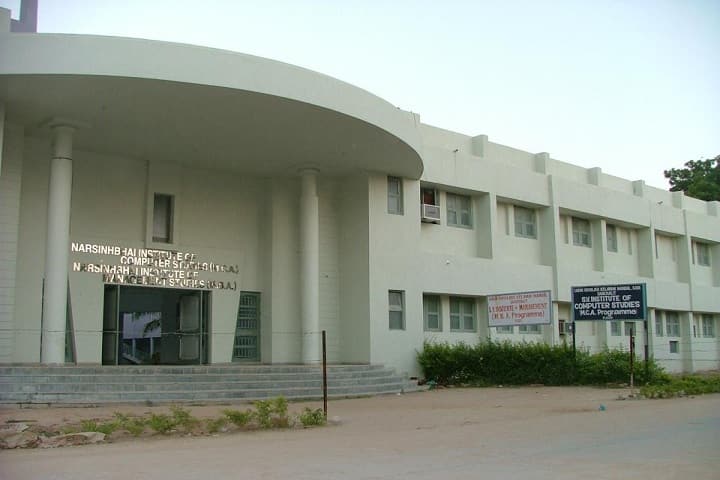 SV Institute of Management campus in Mehsana, Gujarat, India — photo 2