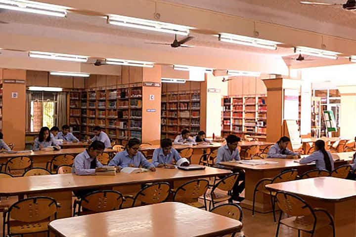 Shri Vaishnav Institute of Management and Science campus in Indore, Madhya Pradesh, India — photo 6