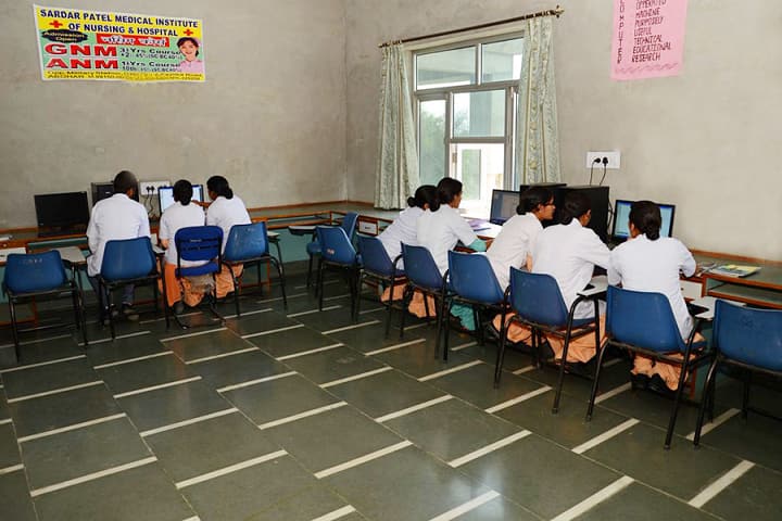 Sardar Patel Medical Institute of Nursing and Hospital campus in Fazilka, Punjab, India — photo 2