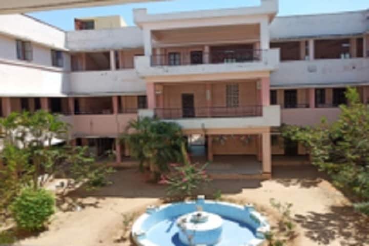 Sara Nursing College campus in Tirupur, Tamil Nadu, India — photo 5