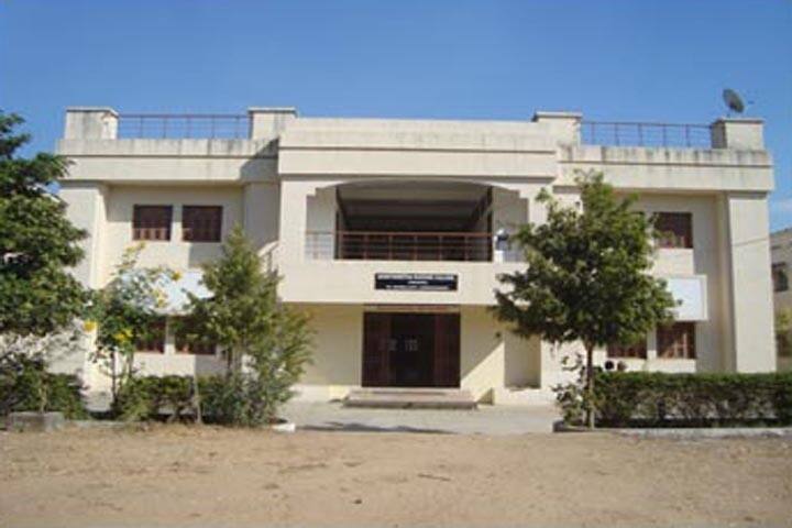 Shantiniketan Nursing College campus in Mansa, Gujarat, India — photo 1