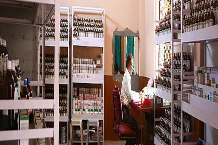 Sendhwa Homeopathic Medical College and Hospital campus in Barwani, Madhya Pradesh, India — photo 5