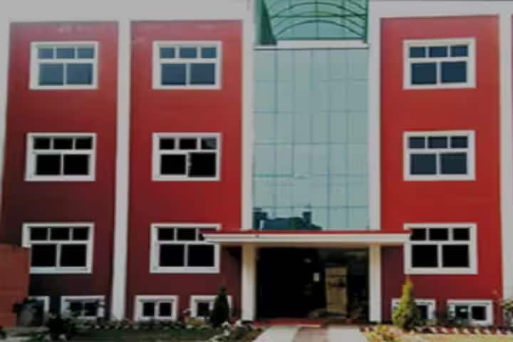 City Law College campus in Lucknow, Uttar Pradesh, India — photo 3