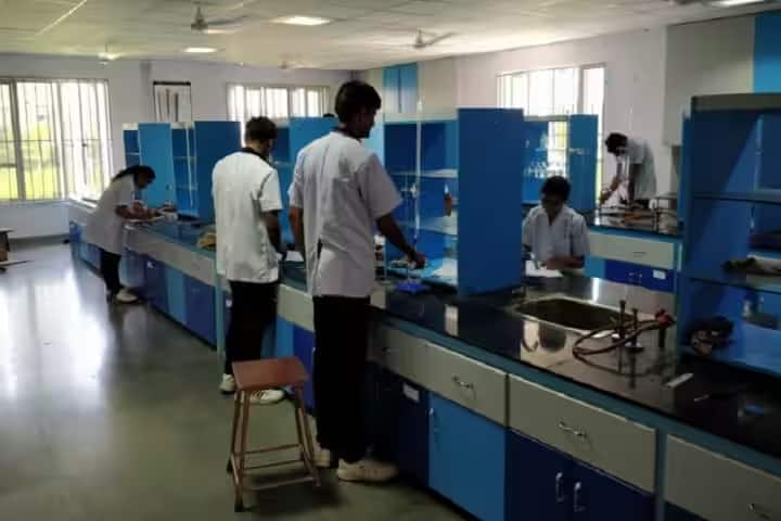 HJD Science College campus in Kutch, Gujarat, India — photo 3