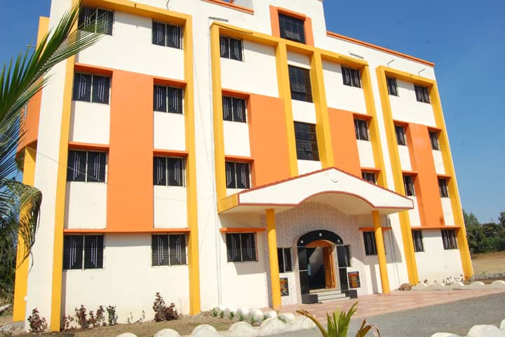 Swami Vivekanand Institute of Polytechnic campus in Latur, Maharashtra, India — photo 1