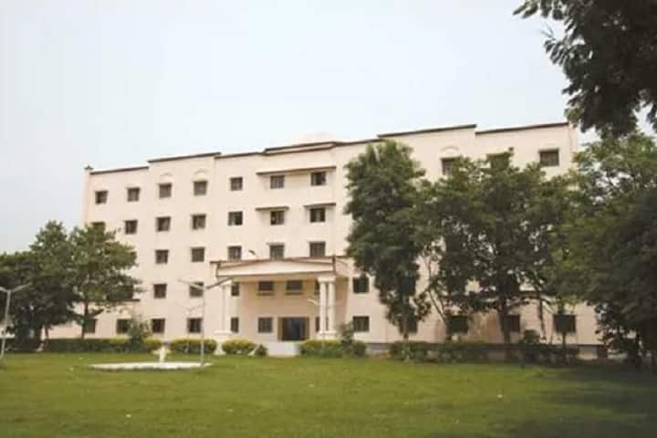 SVS Polytechnic campus in Hanamkonda, Telangana, India — photo 1