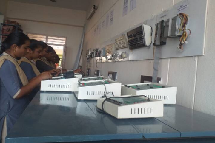 SUVR and SR Government Polytechnic College for Women campus in Prakasam, Andhra Pradesh, India — photo 5