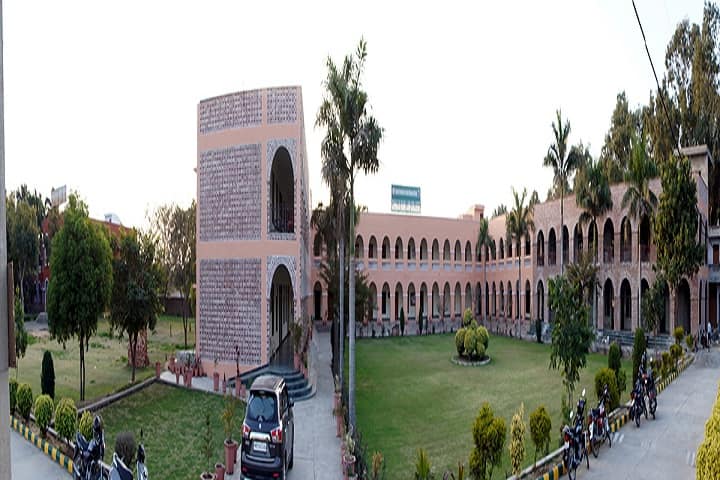 Chhaju Ram Law College campus in Hisar, Haryana, India — photo 2