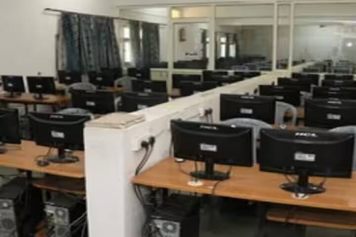 Sant Gajanan Maharaj College of Nursing campus in Chinchewadi, Maharashtra, India — photo 5