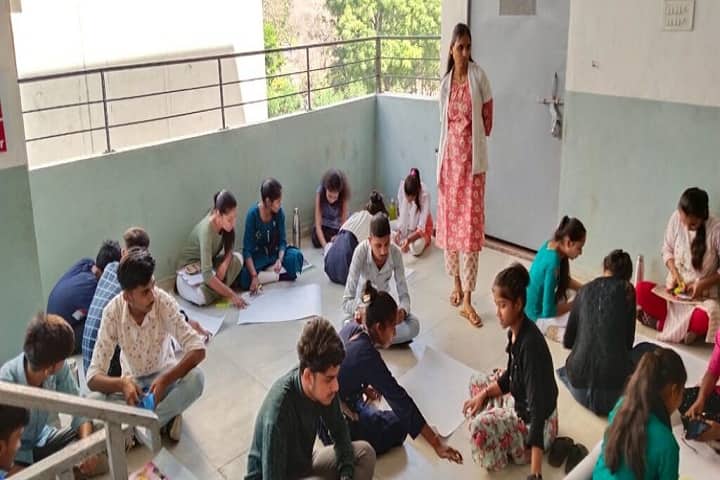 Sandipani Institute of Nursing Science campus in Godhra, Gujarat, India — photo 2