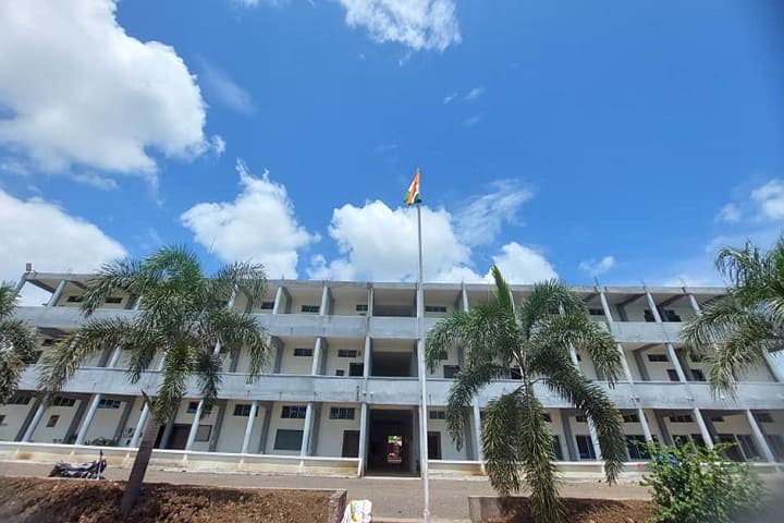 Godavari Institute of Pharmacy, Latur campus in Latur, Maharashtra, India