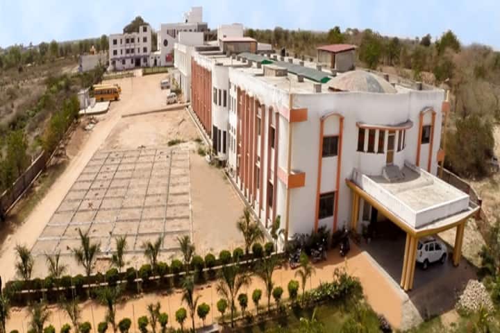 RNT Law College campus in Chittorgarh, Rajasthan, India — photo 1