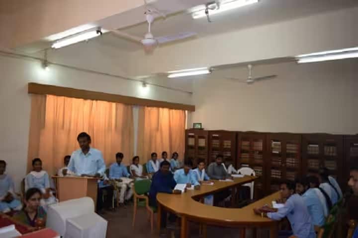 RL Law College campus in Davangere, Karnataka, India — photo 2