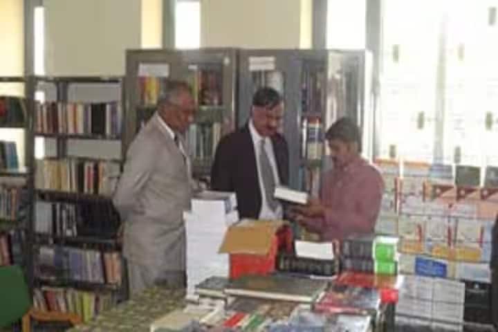 RL Law College campus in Davangere, Karnataka, India — photo 3