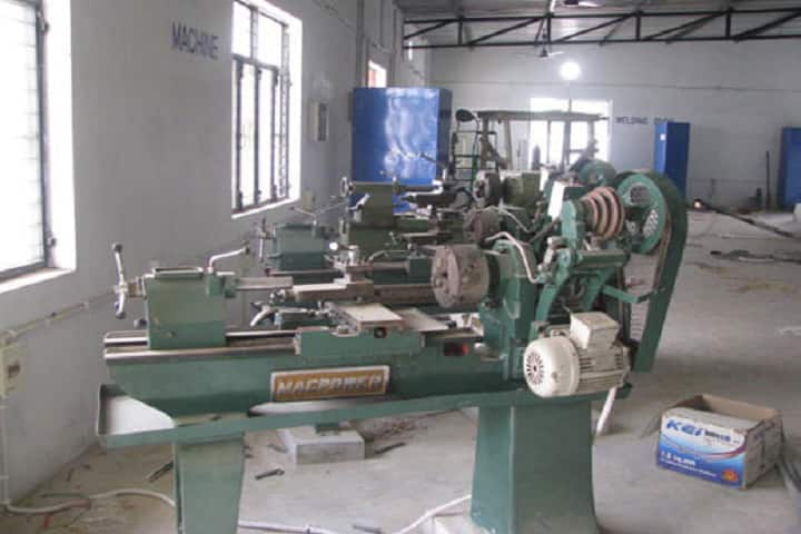 SS Bapu Institute of Polytechnic College campus in Ballia, Uttar Pradesh, India — photo 5