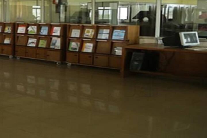 Shri Maneklal M Patel Institute of Sciences and Research campus in Gandhinagar, Gujarat, India — photo 4