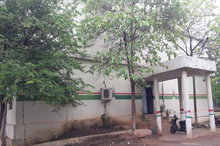 Sri G Pulla Reddy Government Polytechnic campus in Kurnool, Andhra Pradesh, India — photo 2