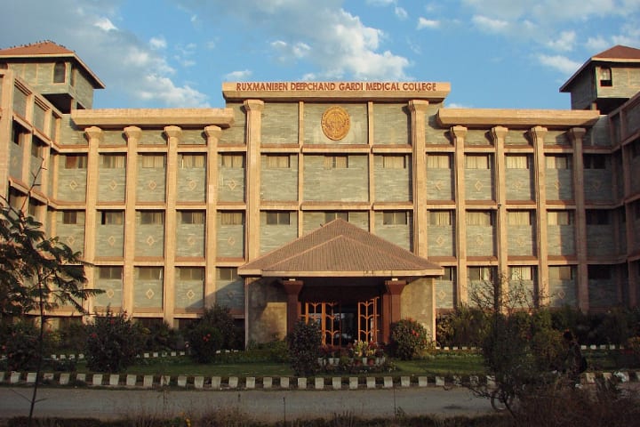 RD Gardi College of Nursing campus in Surasa, Madhya Pradesh, India — photo 1
