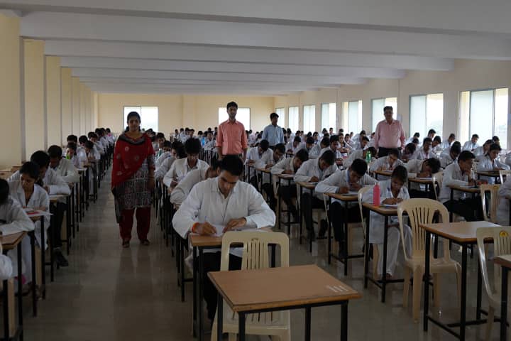 RD Gardi College of Nursing campus in Surasa, Madhya Pradesh, India — photo 3