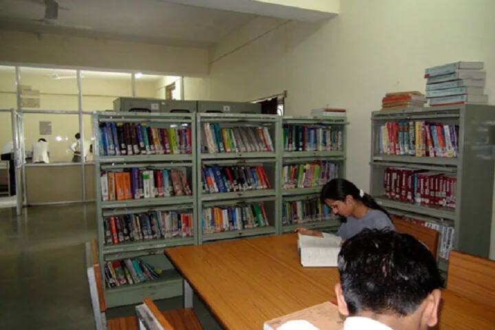GRY Institute of Pharmacy campus in Khargone, Madhya Pradesh, India — photo 5