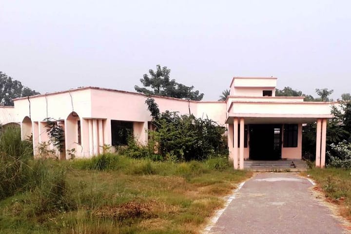 Government Pharmacy College campus in Gorakhpur, Uttar Pradesh, India — photo 2