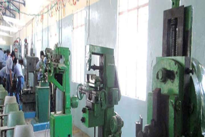 Sri Venkateswara Polytechnic College campus in Vellore, Tamil Nadu, India — photo 3