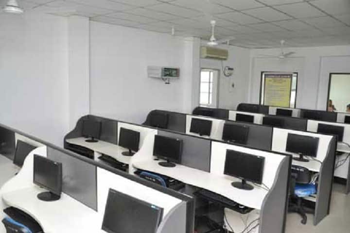 Sri Venkatachalapathy Polytechnic College campus in Villupuram, Tamil Nadu, India — photo 4