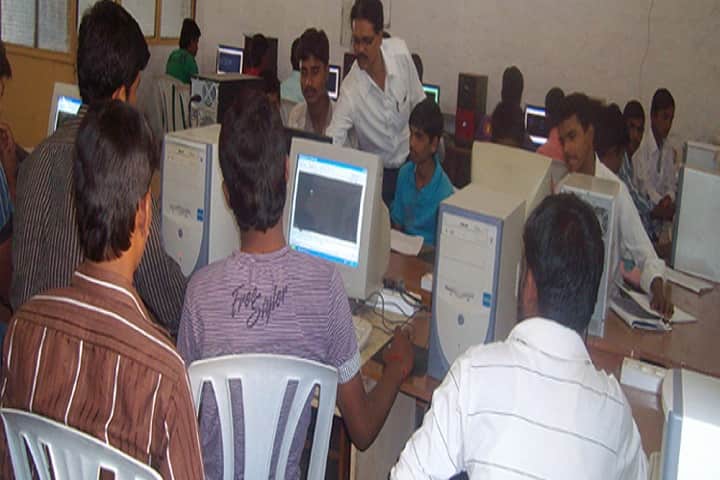 Sri Taralabalu Jagadguru Polytechnic campus in Davanagere, Karnataka, India — photo 3