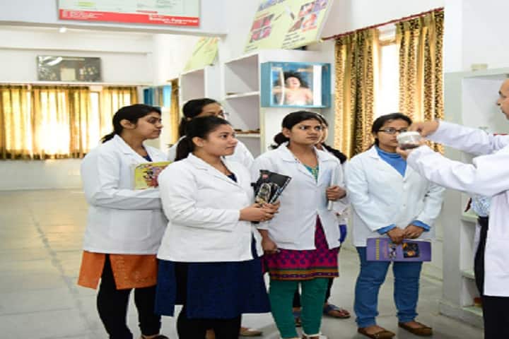 Santosh Institute of Allied Health Sciences campus in Ghaziabad, Uttar Pradesh, India — photo 2