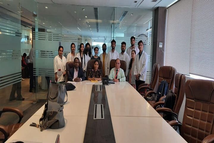 Santosh Institute of Allied Health Sciences campus in Ghaziabad, Uttar Pradesh, India — photo 6