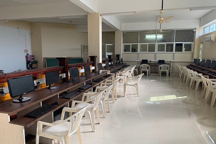 Mar Gregorios College of Law campus in Nalanchira, Kerala, India — photo 5