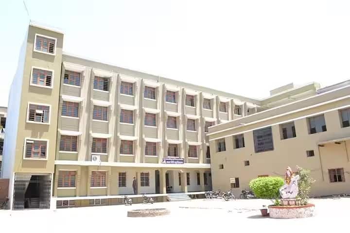 Madhav Vidhi Mahavidyalaya campus in Gwalior, Madhya Pradesh, India — photo 1