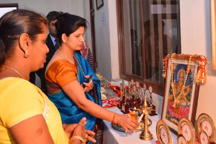 Maa Vaishno Devi Law College campus in Lucknow, Uttar Pradesh, India — photo 6