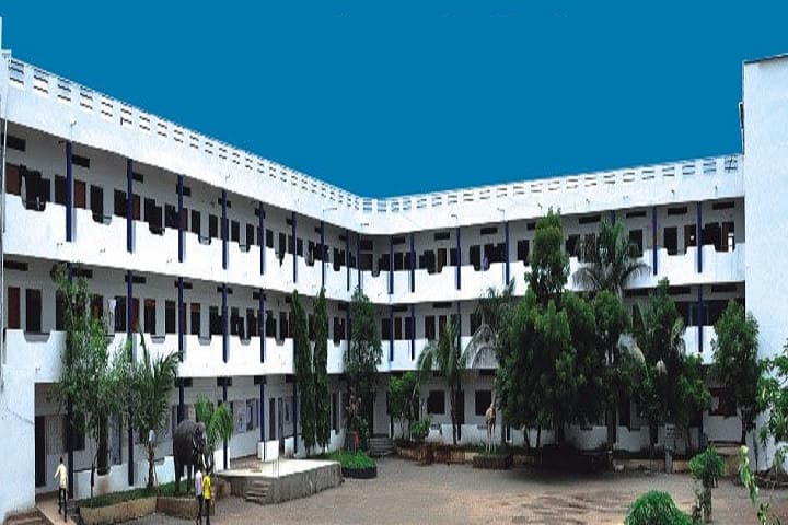 Dnyansadhana Institute of Pharmacy campus in Parbhani, Maharashtra, India — photo 1