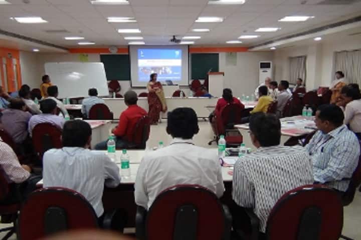 Dnyansadhana Institute of Pharmacy campus in Parbhani, Maharashtra, India — photo 4