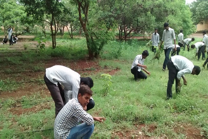 Sri Sangameshwara Government Polytechnic campus in Sangareddy, Telangana, India — photo 1