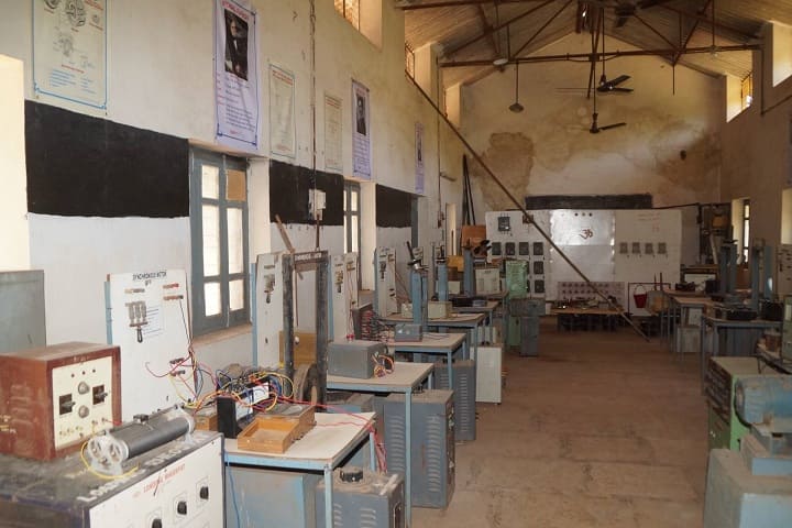 Sri Sangameshwara Government Polytechnic campus in Sangareddy, Telangana, India — photo 3