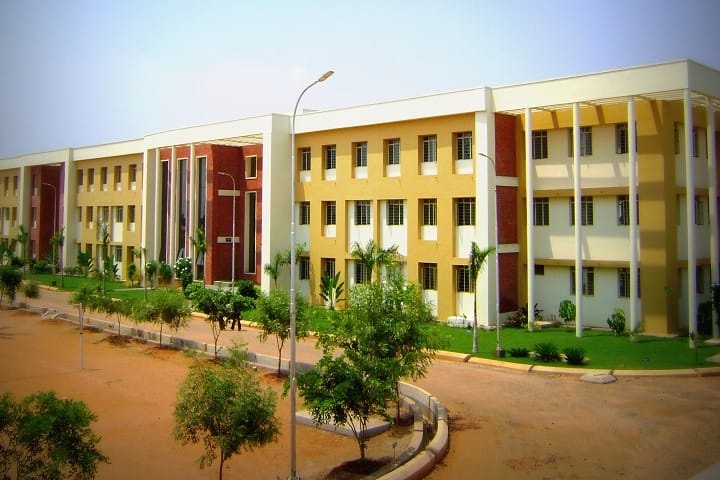 Sri Ranganathar Institute of Polytechnic College campus in Coimbatore, Tamil Nadu, India — photo 1