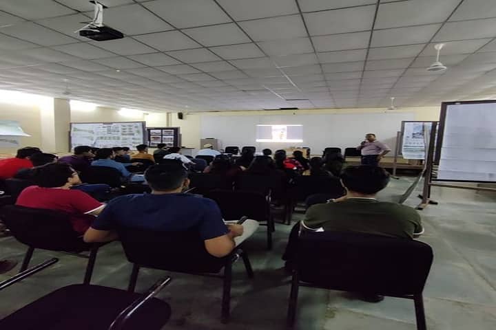 Bhagwan Mahavir College of Architecture campus in Surat, Gujarat, India — photo 4